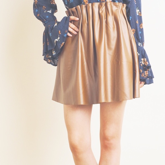 Leather skirt - Picture 1 of 2